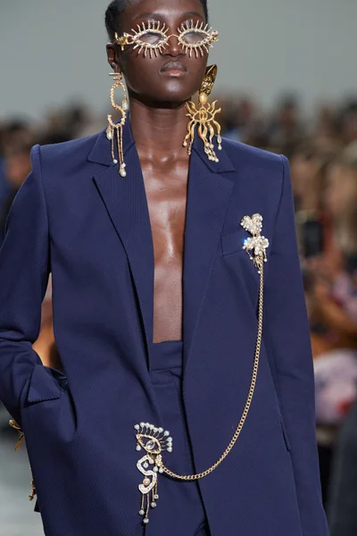 Look 62